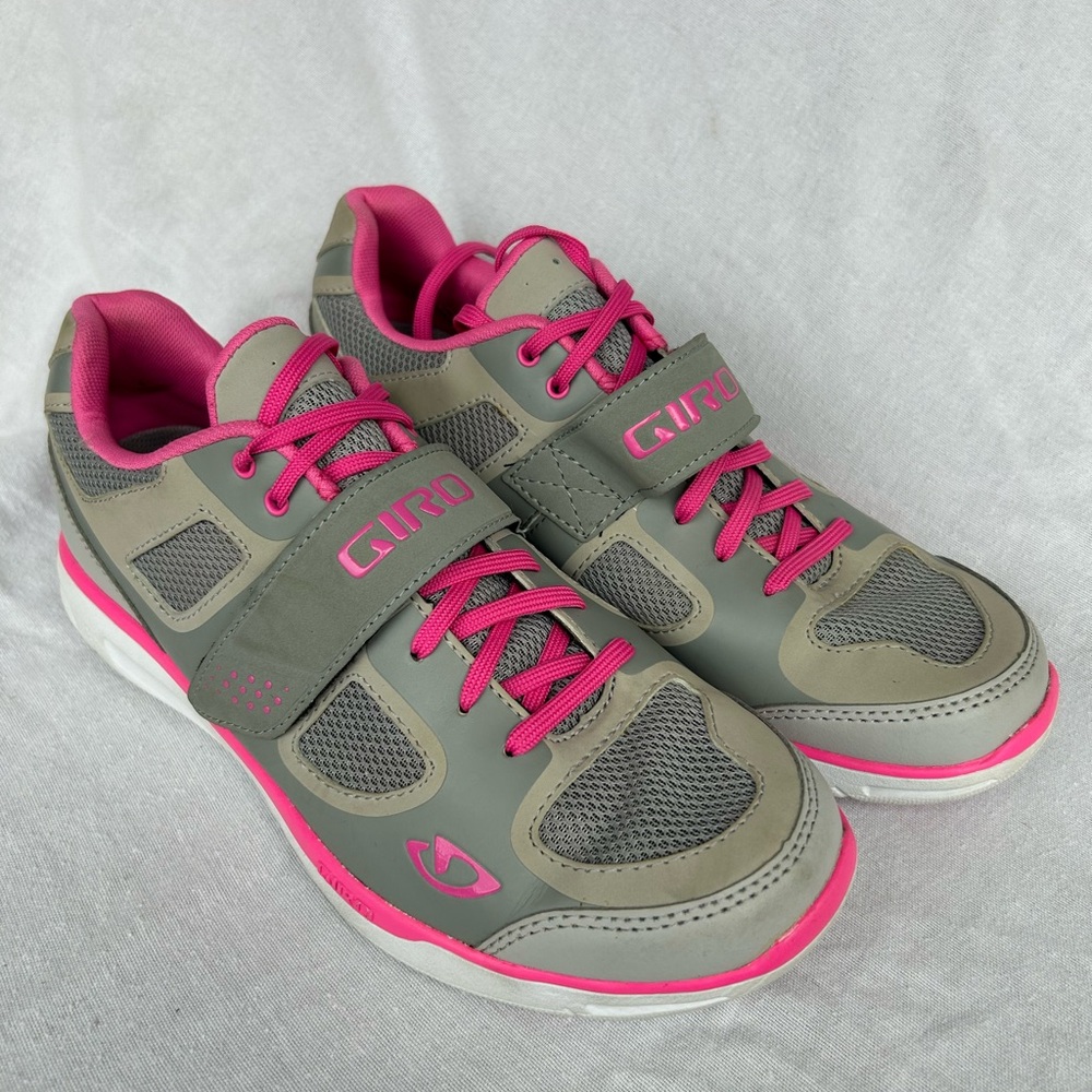 Giro Whynd Women's Spin Cycle Shoes in Gray and Pink size 9.75